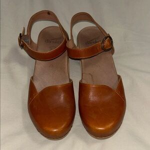 Dansko Women's Brown Leather Mules Sz 39